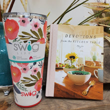 Load image into Gallery viewer, SWIG 32 OZ TUMBLER STAINLESS STEEL INSULATED TUMBLER - POPPY FIELDS