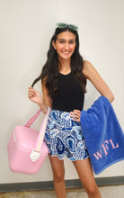 Load image into Gallery viewer, VELOUR BEACH TOWEL