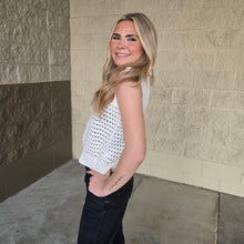 Load image into Gallery viewer, QUARTER ZIP SWEATER VEST - IVORY