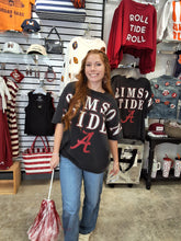 Load image into Gallery viewer, OVERSIZE BAND TEE