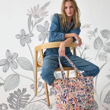 Load image into Gallery viewer, VERA BRADLEY SMALL TOTE-PARADISE CORAL