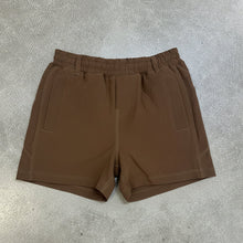 Load image into Gallery viewer, YOUTH FREEBALLERS SHORTS - BROWN
