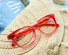 Load image into Gallery viewer, PEEPERS READERS TIKI - RED +2.75