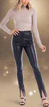 Load image into Gallery viewer, ANDER BLACK SLIT LEGGING
