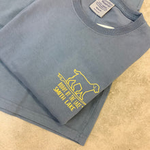 Load image into Gallery viewer, VINTAGE SMITH LAKE FLAG DOG TEE
