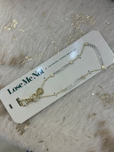 Load image into Gallery viewer, LOSE ME NOT GOLD PHONE WRISTLET