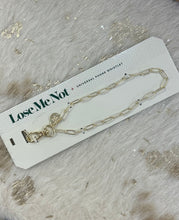 Load image into Gallery viewer, LOSE ME NOT GOLD PHONE WRISTLET