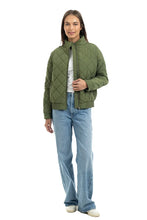 Load image into Gallery viewer, OLIVE SPORTY DIAMOND QUILTED JACKET