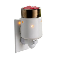 Load image into Gallery viewer, PLUGGABLE FRAGANCE WARMER VEVENTIAN