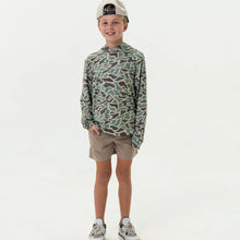 Load image into Gallery viewer, YOUTH BURLEBO PERFORMANCE HOODIE - RETRO DUCK CAMO