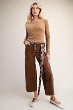 Load image into Gallery viewer, CORDUROY STUD