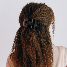 Load image into Gallery viewer, TELETIES ROUND FLAT HAIR CLIP / MEDIUM BLACK