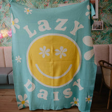 Load image into Gallery viewer, LAZY DAISY OVERSIZED KNIT BLANKET