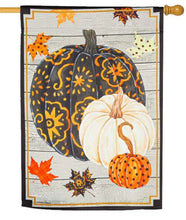 Load image into Gallery viewer, PATTERNED PUMPKIN & LEAVES HOUSE FLAG