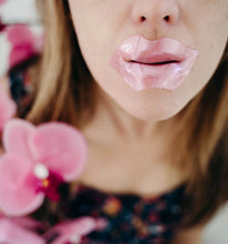 Load image into Gallery viewer, ROSE GOLD LIPS