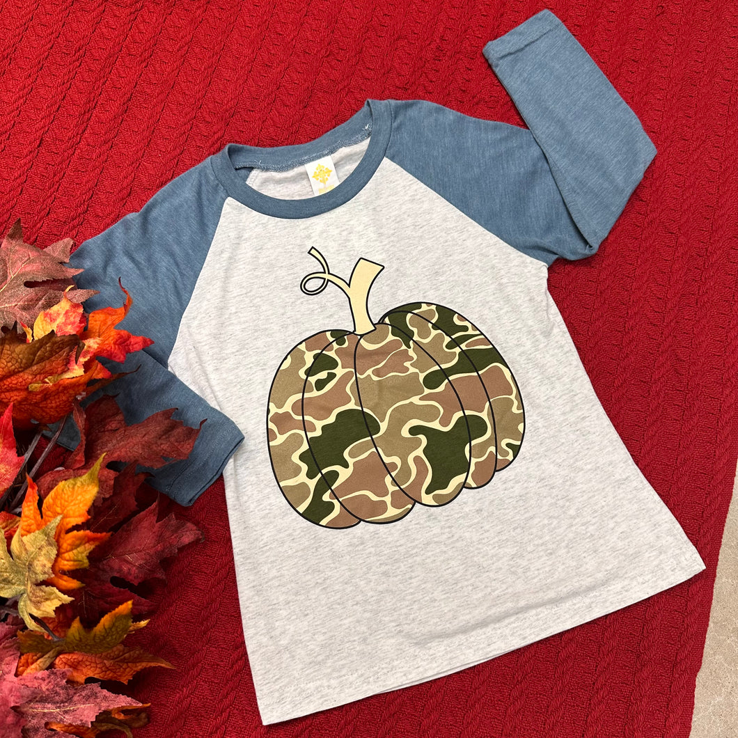 KIDS CAMO PUMPKIN RAGLAN TEE