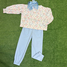 Load image into Gallery viewer, BOXY TOP - BUTTERFLY FLORAL
