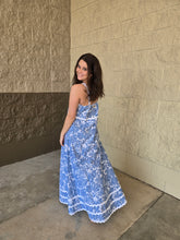 Load image into Gallery viewer, MAXI DRESS - BLUE FLORAL
