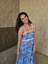 Load image into Gallery viewer, MAXI DRESS - BLUE FLORAL
