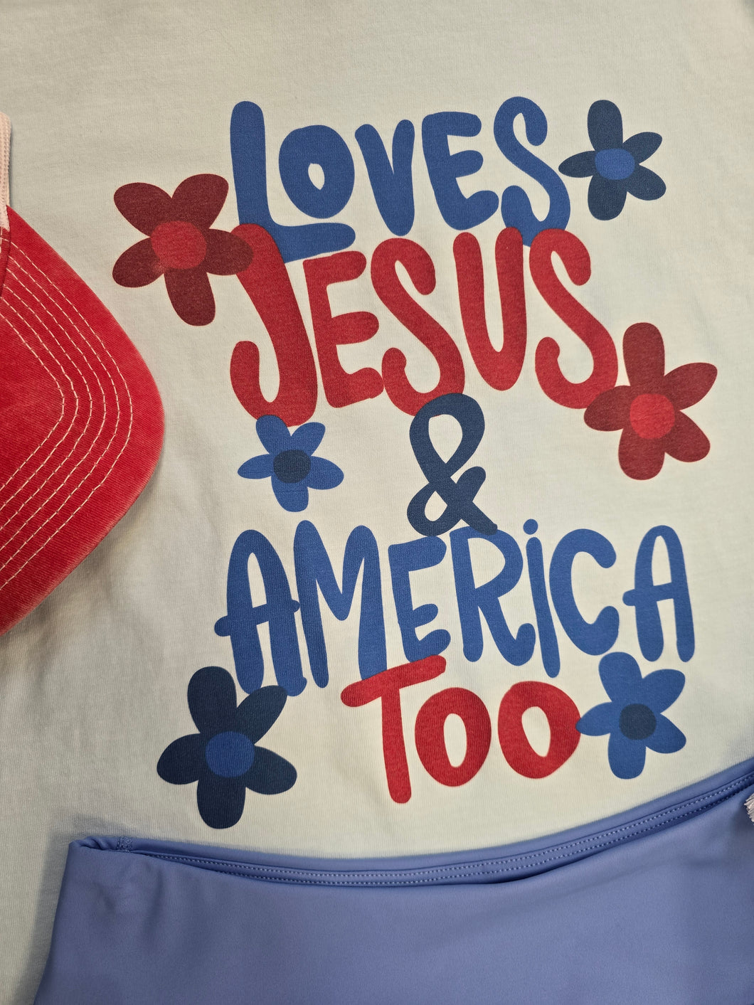 LOVE JESUS & AMERICA TOO