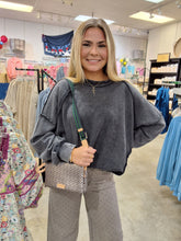 Load image into Gallery viewer, PHOENIX PULLOVER

