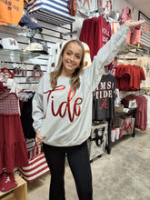 Load image into Gallery viewer, TIDE SWEATSHIRT
