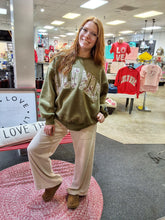 Load image into Gallery viewer, LULU MAC SWEATSHIRT - CAMO GREEN
