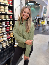 Load image into Gallery viewer, OLIVE SPORTY DIAMOND QUILTED JACKET
