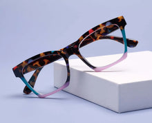 Load image into Gallery viewer, PEEPERS READERS BIRDIE- PINK/COLORBLOCK
