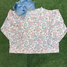 Load image into Gallery viewer, BOXY TOP - BUTTERFLY FLORAL
