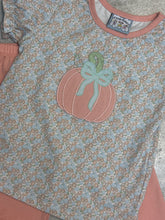 Load image into Gallery viewer, PUMPKIN APPLIQUE LEGGING SET
