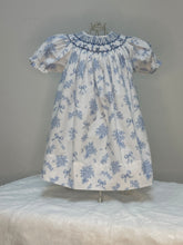 Load image into Gallery viewer, EVELYN SMOCKED FLORAL DRESS
