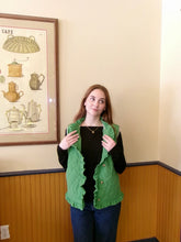 Load image into Gallery viewer, HARVEST CORDUROY VEST GREEN
