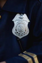 Load image into Gallery viewer, POLICE OFFICER WITH ACCESSORIES
