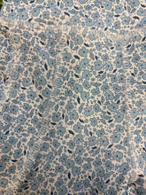 Load image into Gallery viewer, LEGGING - BLUE FLORAL
