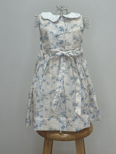 Load image into Gallery viewer, CREAM LACE FLORAL DRESS
