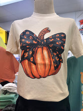 Load image into Gallery viewer, LEOPARD PUMPKIN
