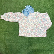 Load image into Gallery viewer, BOXY TOP - BUTTERFLY FLORAL
