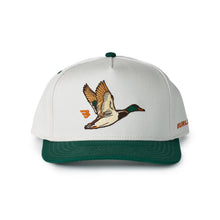 Load image into Gallery viewer, BURLEBO CAP - FLYING DUCK CREAM &amp; GREEN
