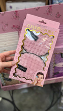 Load image into Gallery viewer, MAKE-UP REMOVER KIT SET
