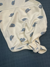 Load image into Gallery viewer, COWBOY HAT KNOTTED GOWN - 0/3M
