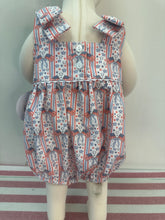 Load image into Gallery viewer, PATRIOTIC PRINT BUBBLE
