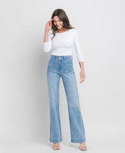 Load image into Gallery viewer, FLYING MONKEY VINTAGE FRONT PATCH POCKET FLARE JEANS
