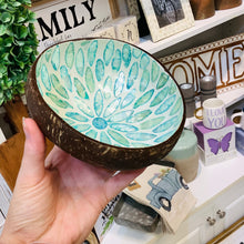 Load image into Gallery viewer, CAPIZ SHELL BOWL

