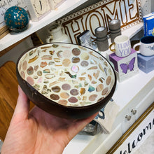 Load image into Gallery viewer, CAPIZ SHELL BOWL

