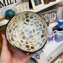 Load image into Gallery viewer, CAPIZ SHELL BOWL
