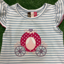 Load image into Gallery viewer, CARRIAGE APPLIQUE GIRLS SHORT SET
