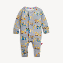 Load image into Gallery viewer, MAGNETIC MODEL CONVERTIBLE COVERALL - DOZE OFF
