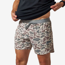 Load image into Gallery viewer, MESH TRAINING SHORT - CLASSIC DEER CAMO
