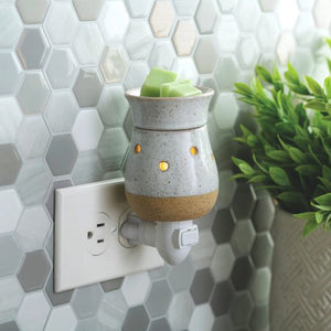 PLUGGABLE FRAGANCE WARMER RUSTIC WHITE